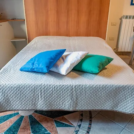 S322 - Sirolo, Delizioso Monolocale In Centro Apartament Sirolo